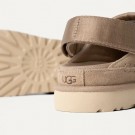 UGG Goldenstar Clog Sand thumbnail